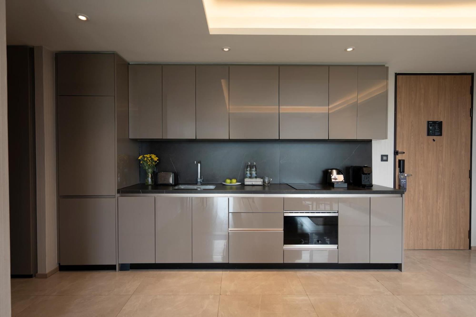 Walton Suites Sukhumvit Μπανγκόκ Εξωτερικό φωτογραφία